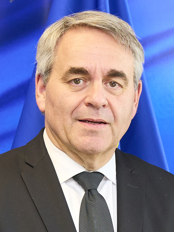 Portrait de Xavier Bertrand, Nouveau Front Républicain
